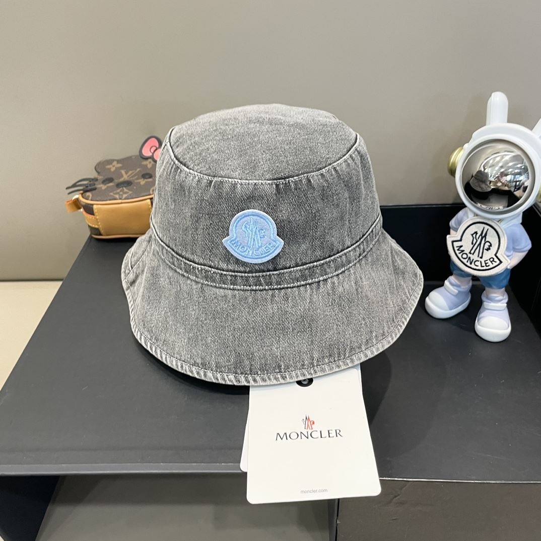 Moncler Caps